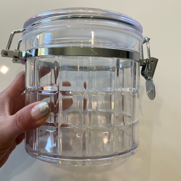 4 Beautiful Empty Cosmetic / Storage Containers - Picture 12 of 12